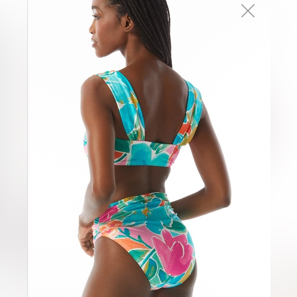 NWT Carmen Marc Valvo Floral Bikini Top - Picture 2 of 2